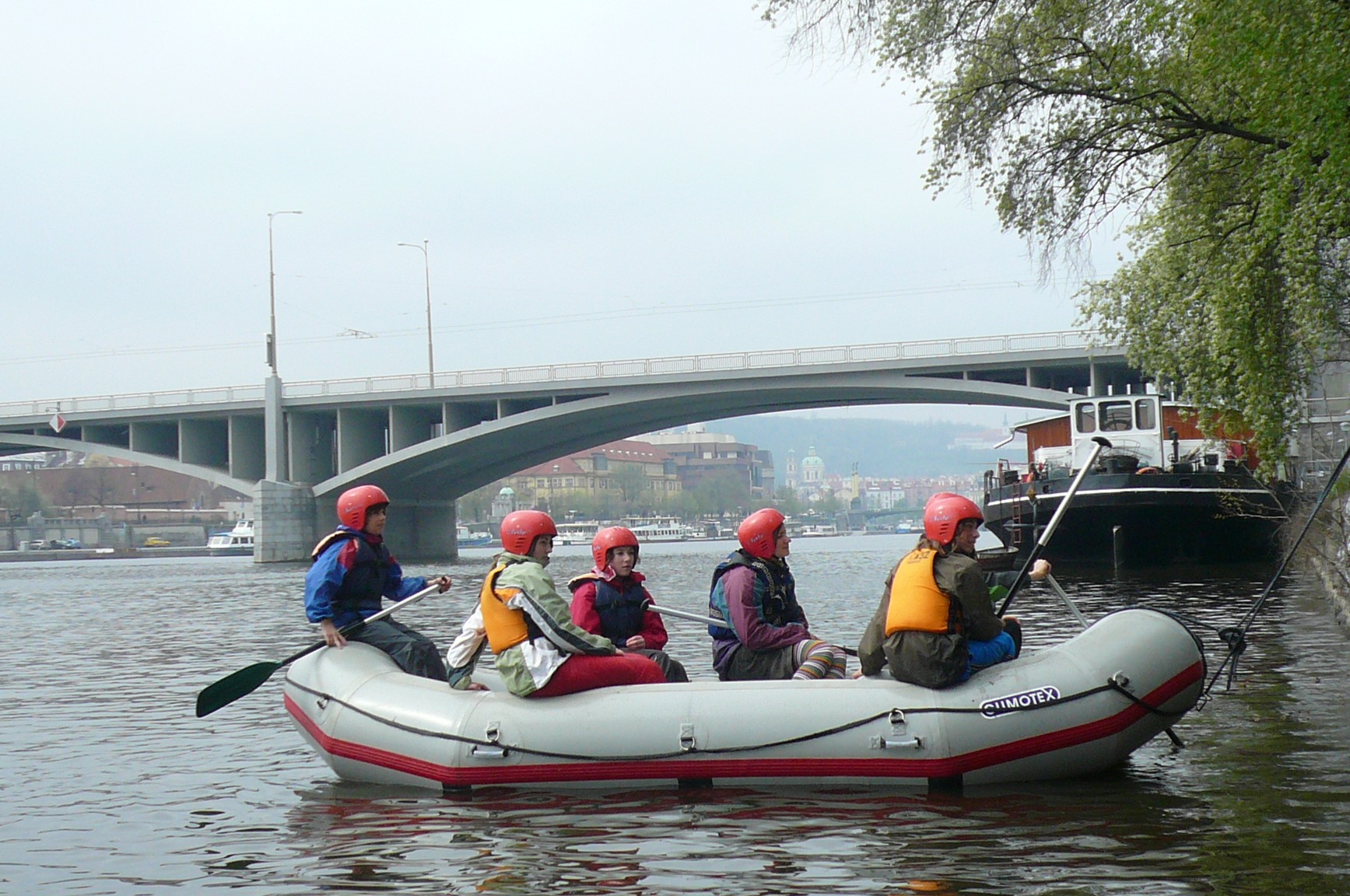 CAL 2008 04 Studna jez za vecera septa 48